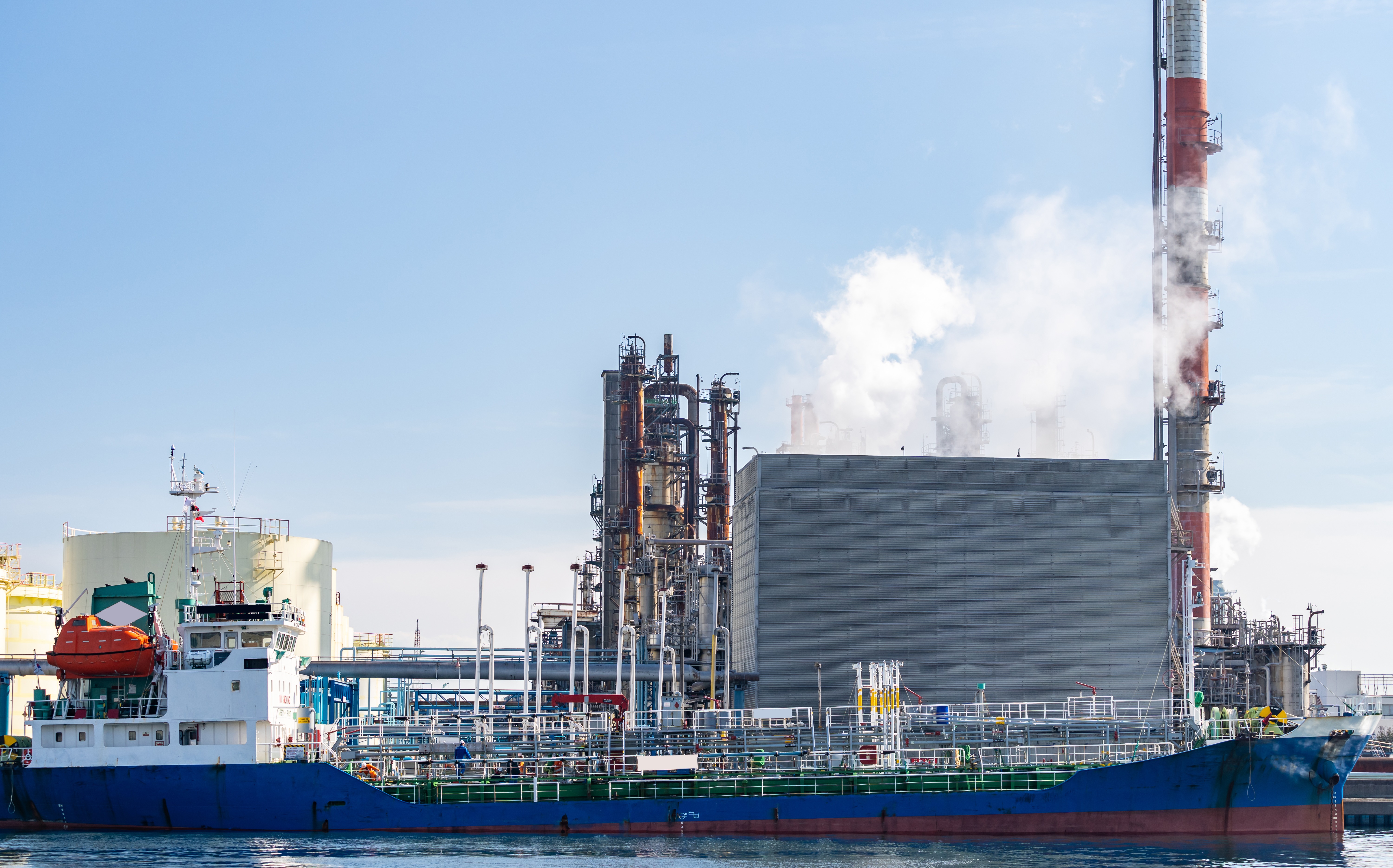 双良集团与山东海化战略签约，共探海洋化工零碳新路径