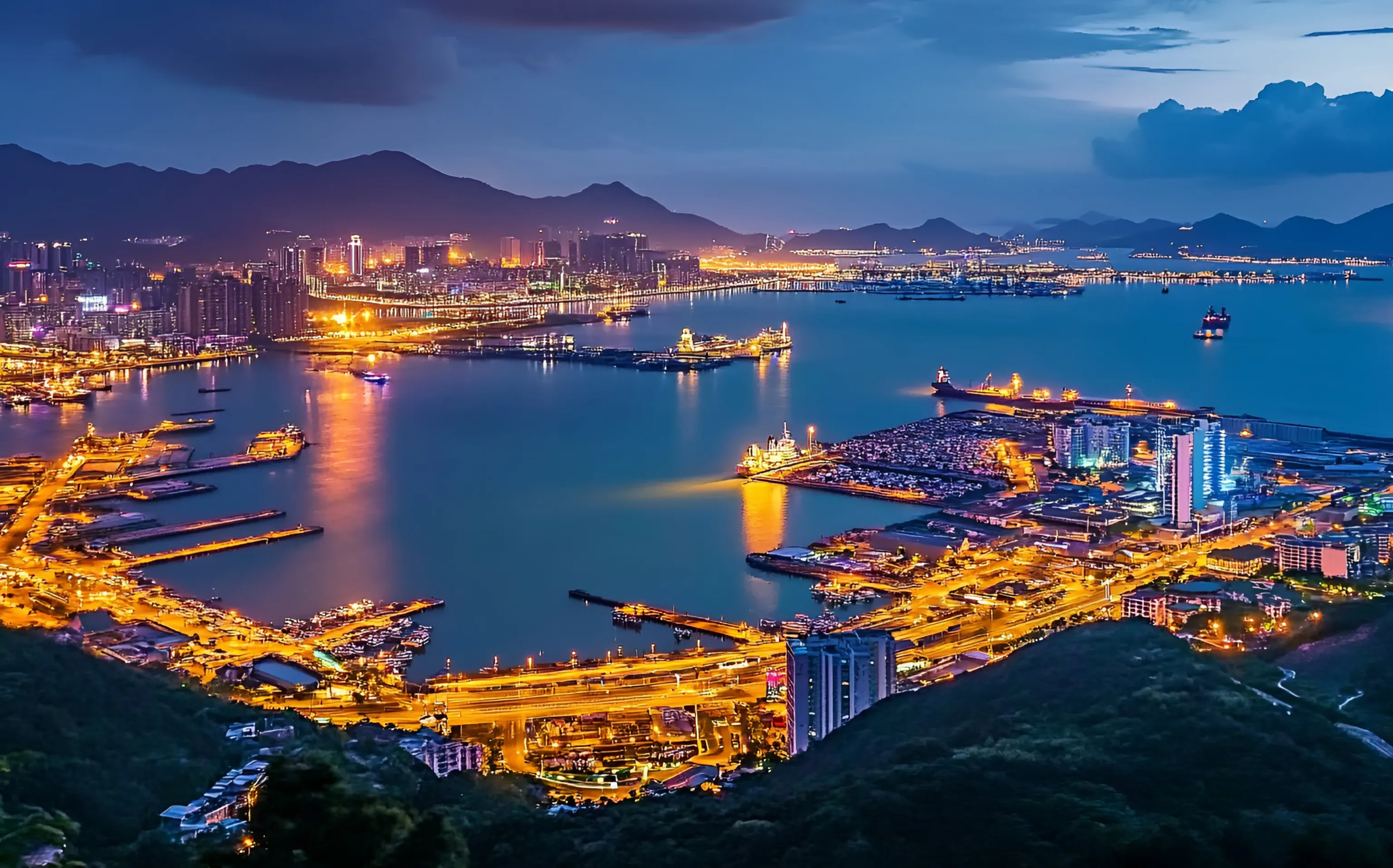 全国唯一！ 从单极引领到全域联动：浙江港口群如何完成亿吨全覆盖的战略跃迁 